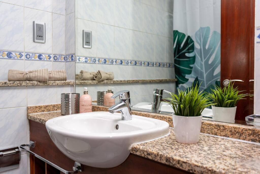 Lake View Jlt - Lovely Apartment In دبي المظهر الخارجي الصورة